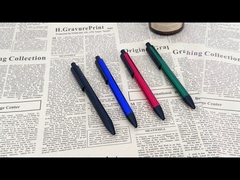 How many colors are available for this pen? A642