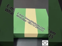 What's included in a premium notebook gift box set? BB61